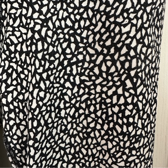 Lululemon Wunder Under Crop (Hi-Rise) Miss Mosaic Black size 4 - Picture 6 of 15